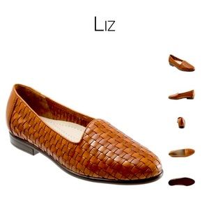 COPY - TROTTERS Liz Loafers